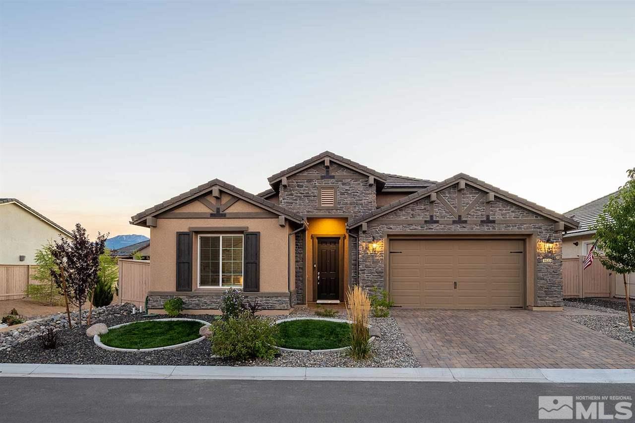9523 Tencendur Lane Reno, NV 89521 - Photo 34 of 40 a front view of a house with garden