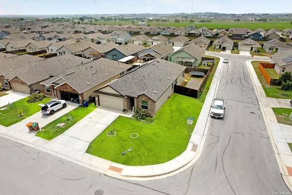 $1,995 | 2802 Calandra Lark, New Braunfels, TX 78130