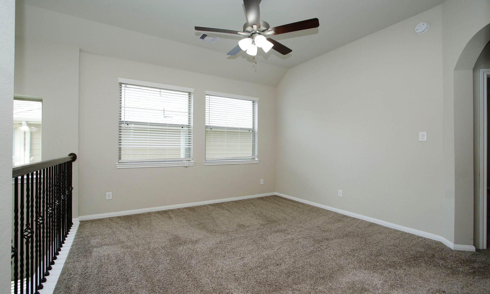 239 Biltmore Loop Montgomery, TX 77316 - Photo 21 of 40