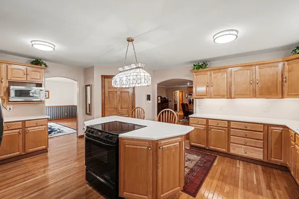 $639,900 | 20902 Ridgecliff Court, Lawrenceburg, IN 47025