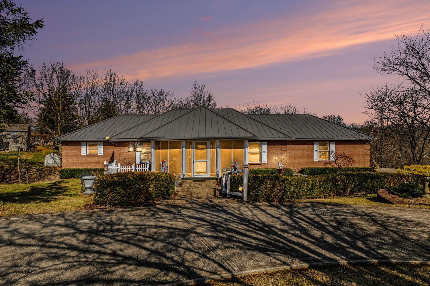 20902 Ridgecliff Court Lawrenceburg, IN 47025 - Photo 2 of 58
