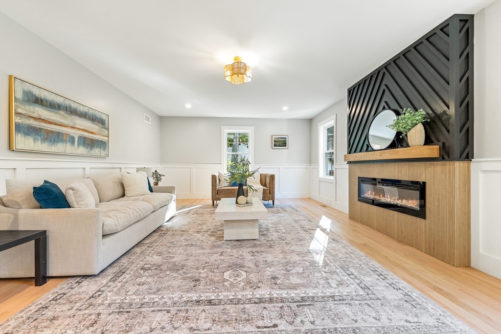 110 Wilson Road, Unit 1 Bedford, MA 01730 - Photo 4 of 39