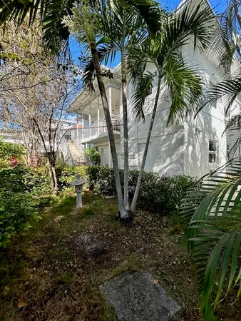 $1,600 | 23 South Lakeside Drive, Unit 4, Lake Worth Beach, FL 33460