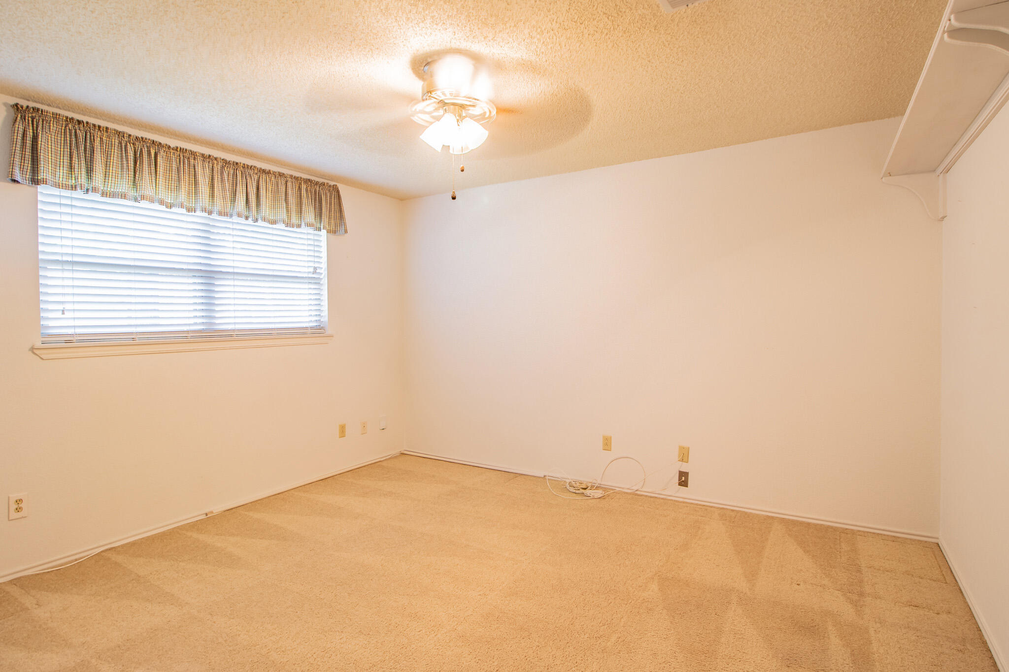 5524 75th Street Lubbock, TX 79424 - Photo 23 of 43 IMG_9138-HDR