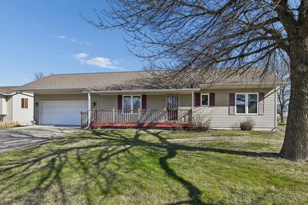 $330,000 | 503 17th Street West, Glencoe, MN 55336