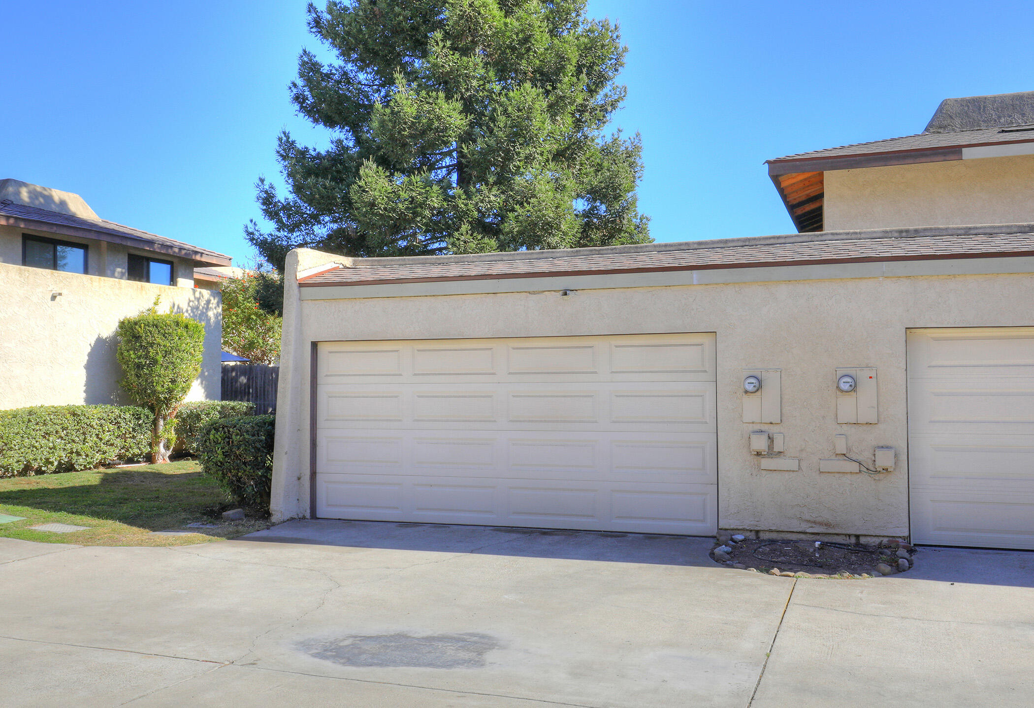 4407 Catlin Circle, Unit C Carpinteria, CA 93013 - Photo 18 of 18 Two car garage