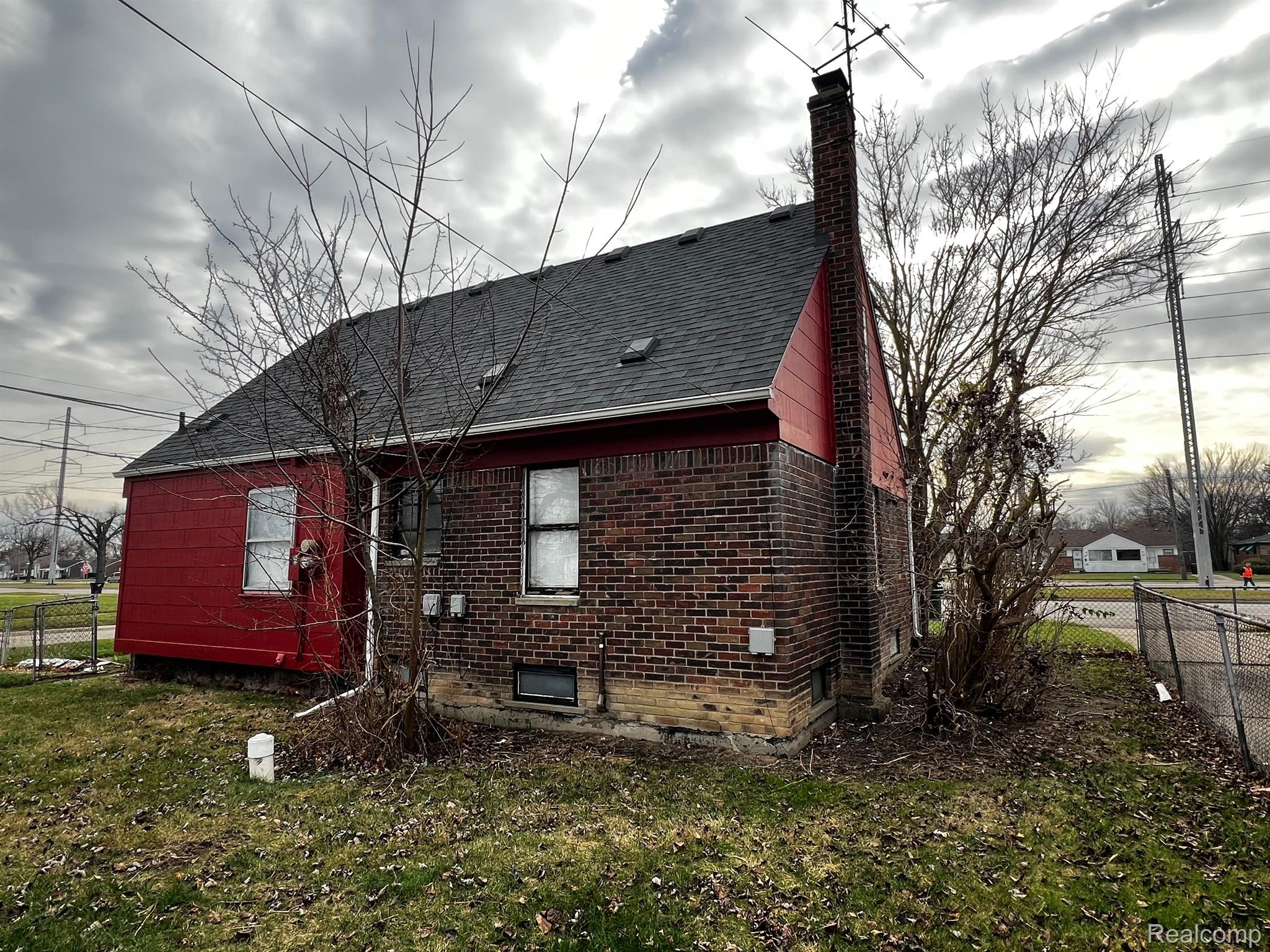 16555 East Eight Mile Road Eastpointe, MI 48021 - Photo 5 of 10 Gallery Image 5