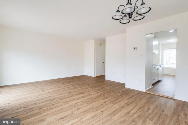 $439,900 | 2950 Cambridge Drive, Woodbridge, VA 22192