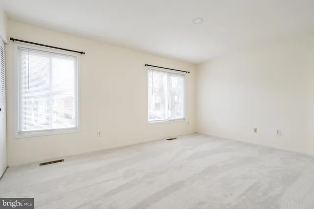 $439,900 | 2950 Cambridge Drive, Woodbridge, VA 22192