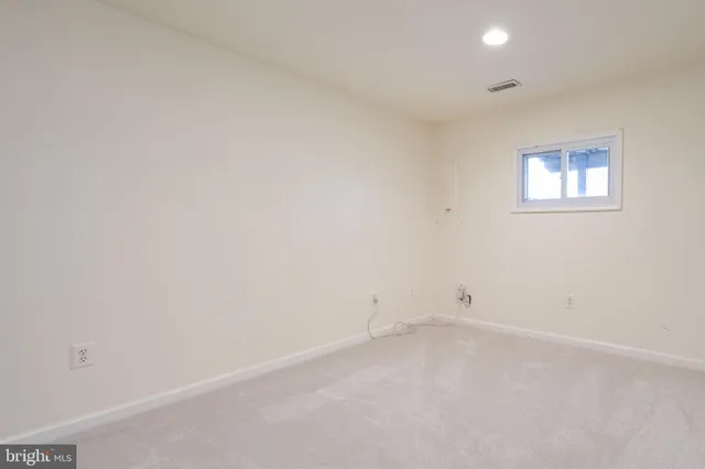 $439,900 | 2950 Cambridge Drive, Woodbridge, VA 22192