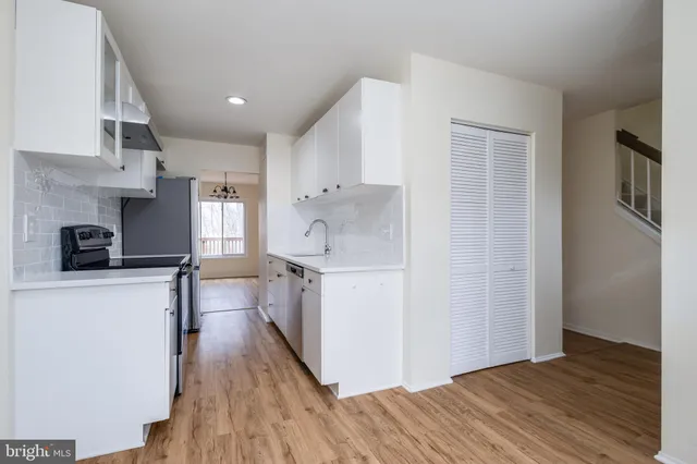 $439,900 | 2950 Cambridge Drive, Woodbridge, VA 22192