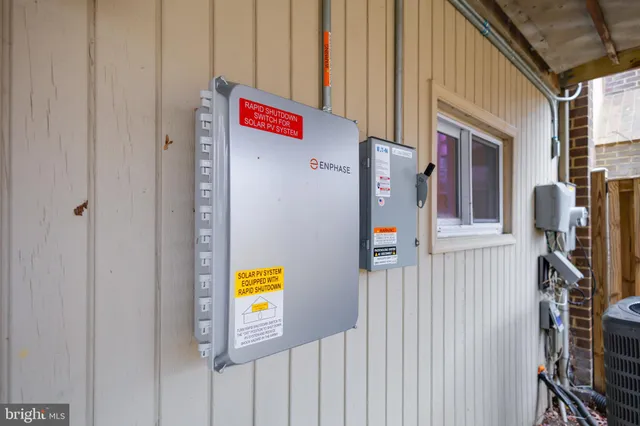 $439,900 | 2950 Cambridge Drive, Woodbridge, VA 22192