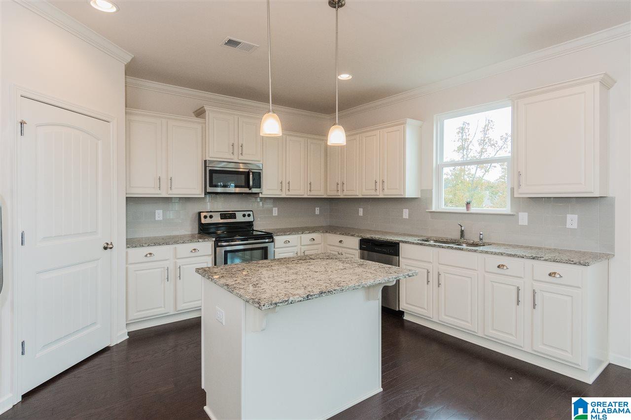 346 Blackberry Boulevard Springville, AL 35146 - Photo 8 of 32