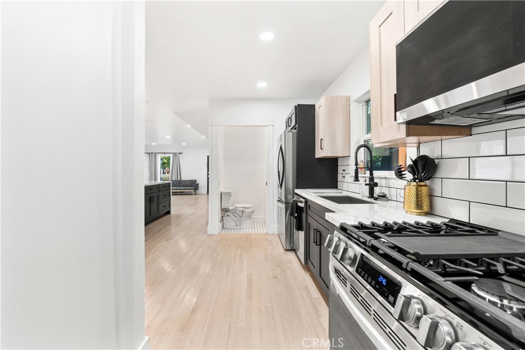 1148 Locust Avenue Long Beach, CA 90813 - Photo 13 of 59