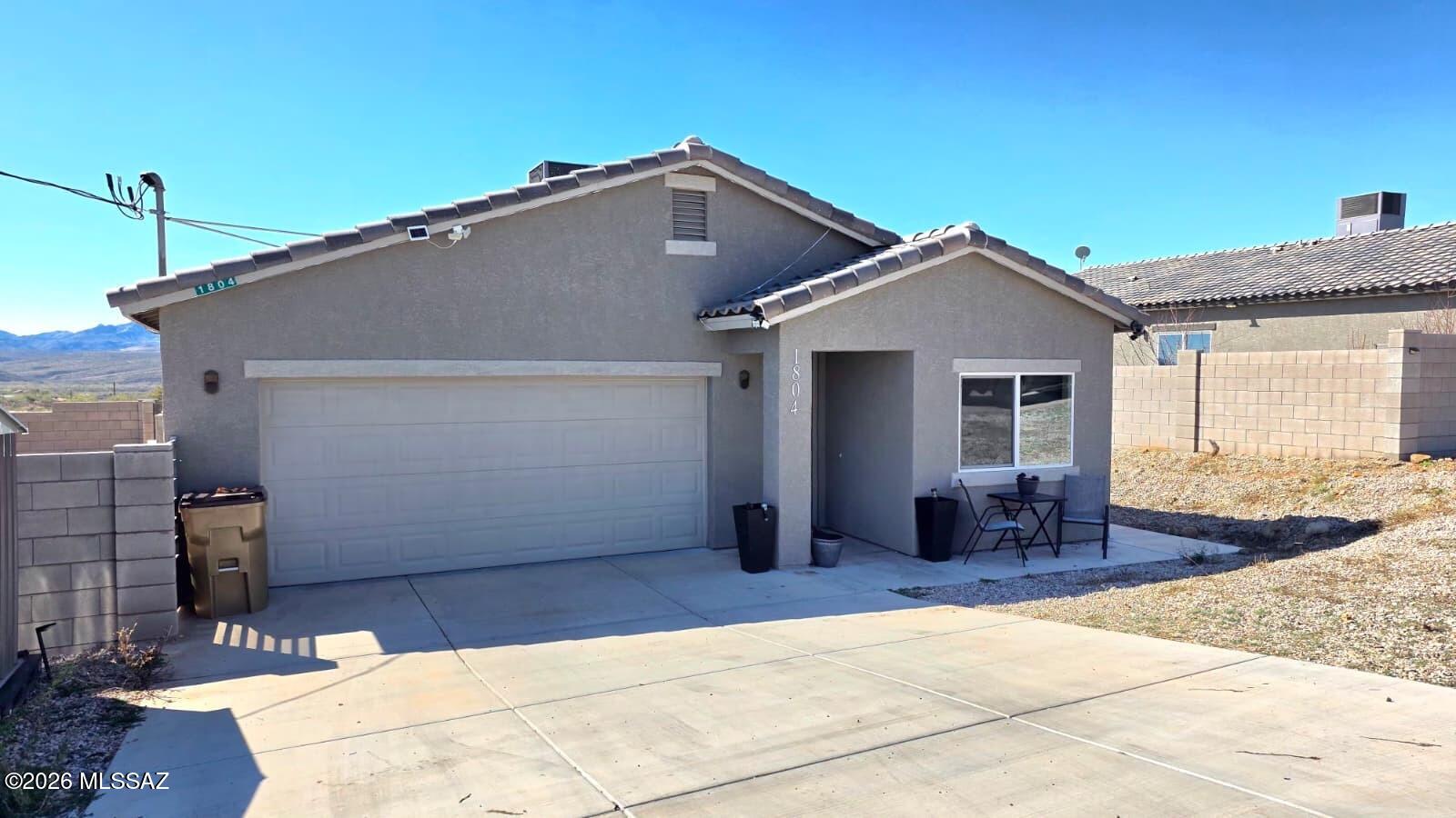 1804 Via Nueva Zelandia Rio Rico, AZ 85648 - Photo 2 of 18