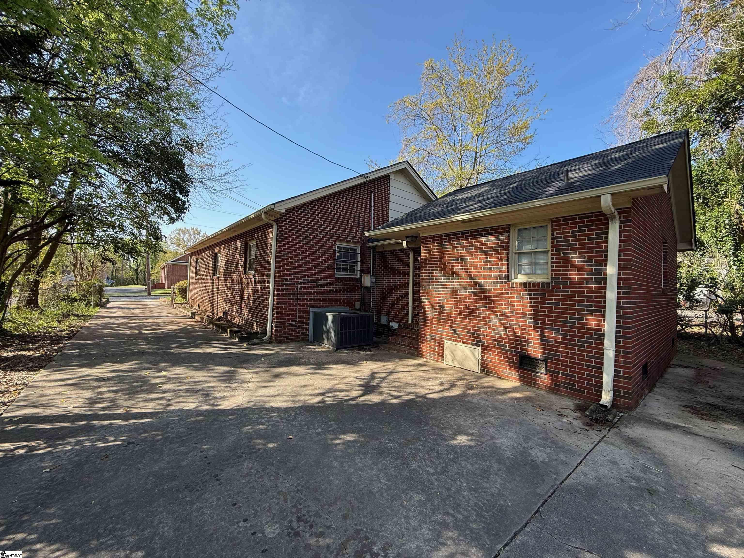 409 Butler Street Anderson, SC 29624 - Photo 9 of 17 Gallery Image 9