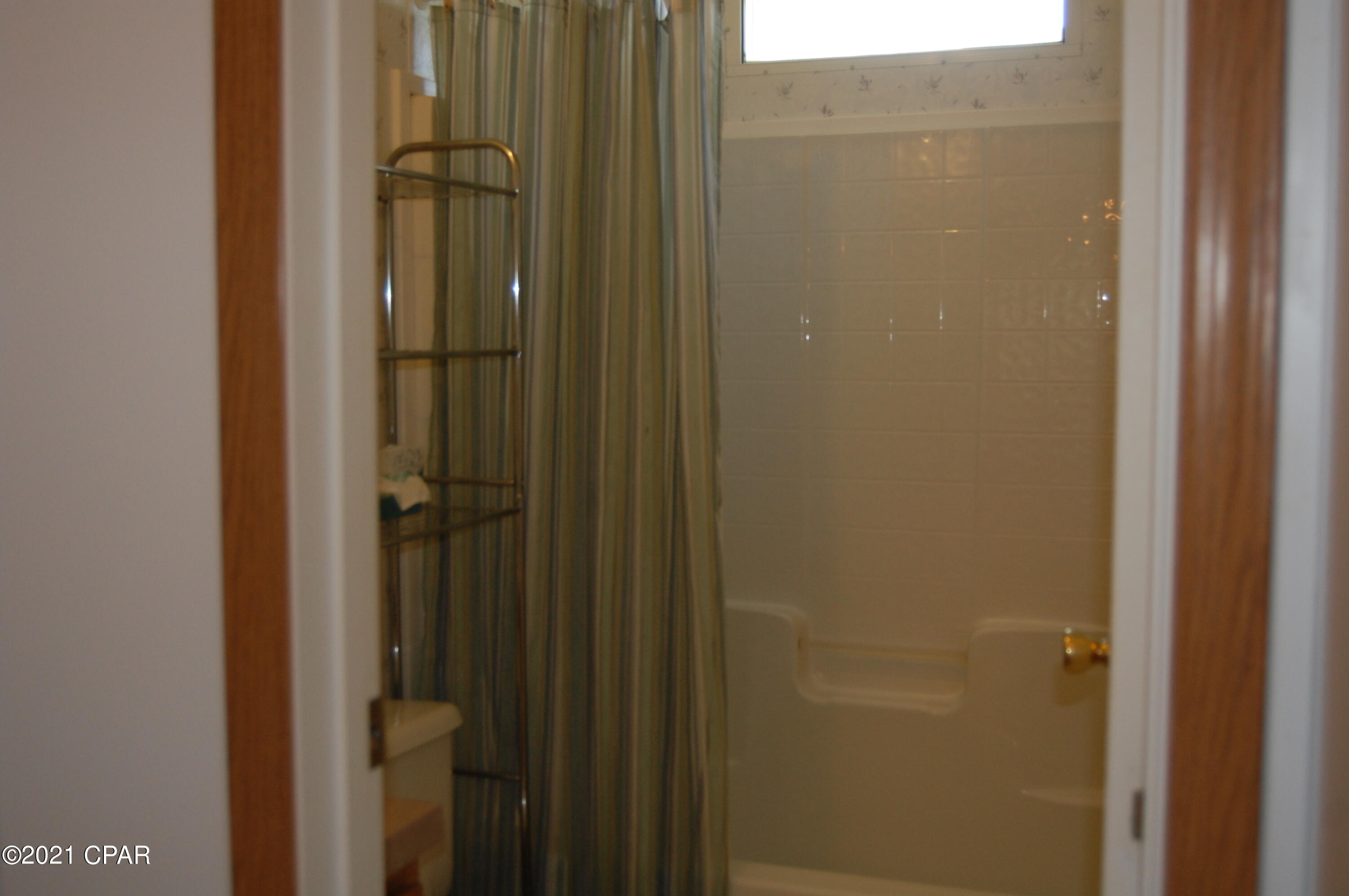 1307 Pond Lane Grand Ridge, FL 32442 - Photo 11 of 24 Gallery Image 11