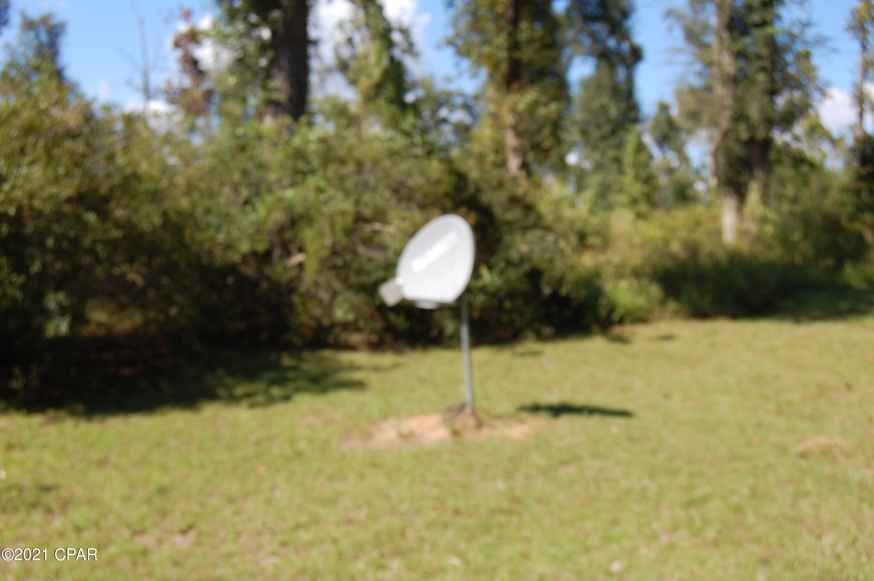 1307 Pond Lane Grand Ridge, FL 32442 - Photo 20 of 24 Gallery Image 20