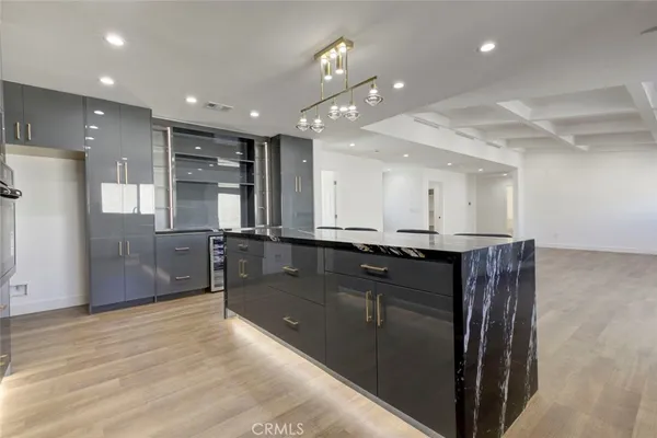 $1,285,000 | 9055 Forbes Avenue, Northridge, CA 91343