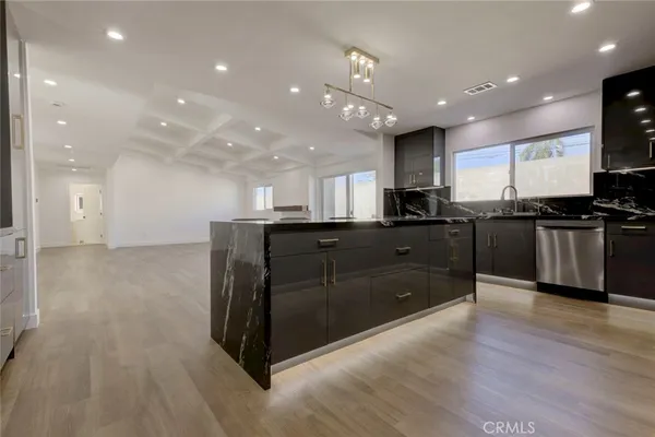 $1,285,000 | 9055 Forbes Avenue, Northridge, CA 91343