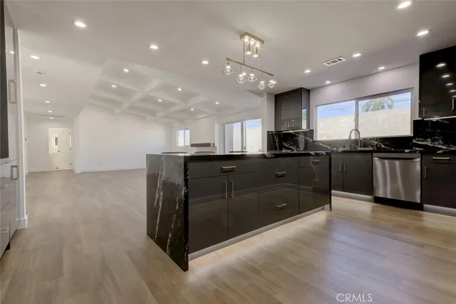 $1,495,000 | 9055 Forbes Avenue, Northridge, CA 91343