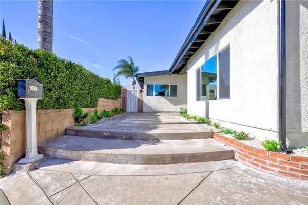 $1,285,000 | 9055 Forbes Avenue, Northridge, CA 91343