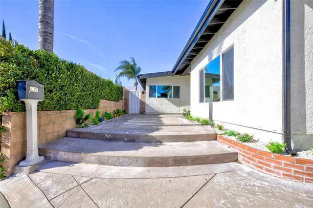 $1,495,000 | 9055 Forbes Avenue, Northridge, CA 91343