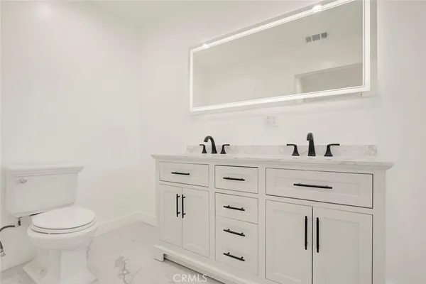 $1,285,000 | 9055 Forbes Avenue, Northridge, CA 91343