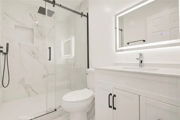 $1,285,000 | 9055 Forbes Avenue, Northridge, CA 91343