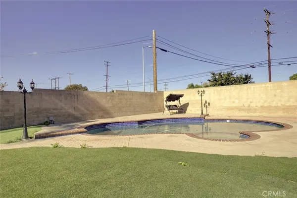 $1,285,000 | 9055 Forbes Avenue, Northridge, CA 91343