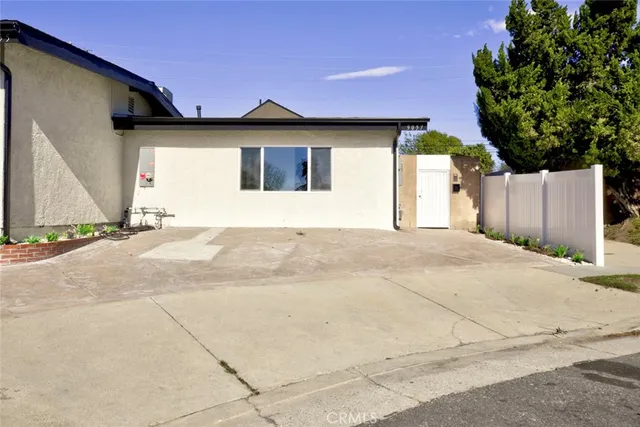 $1,495,000 | 9055 Forbes Avenue, Northridge, CA 91343