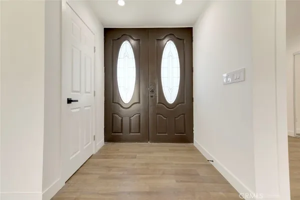 $1,285,000 | 9055 Forbes Avenue, Northridge, CA 91343