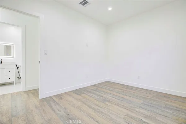 $1,285,000 | 9055 Forbes Avenue, Northridge, CA 91343