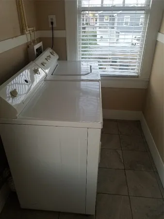 $1,350 | 1710 Market Street, Galveston, TX 77550