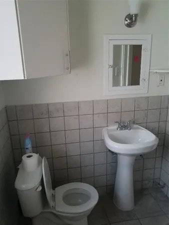 $1,350 | 1710 Market Street, Galveston, TX 77550