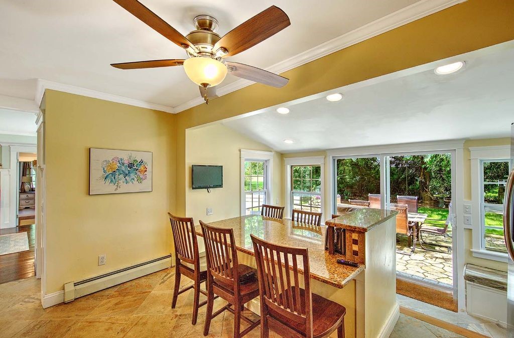 46 Channing Road Narragansett, RI 02882 - Photo 23 of 45