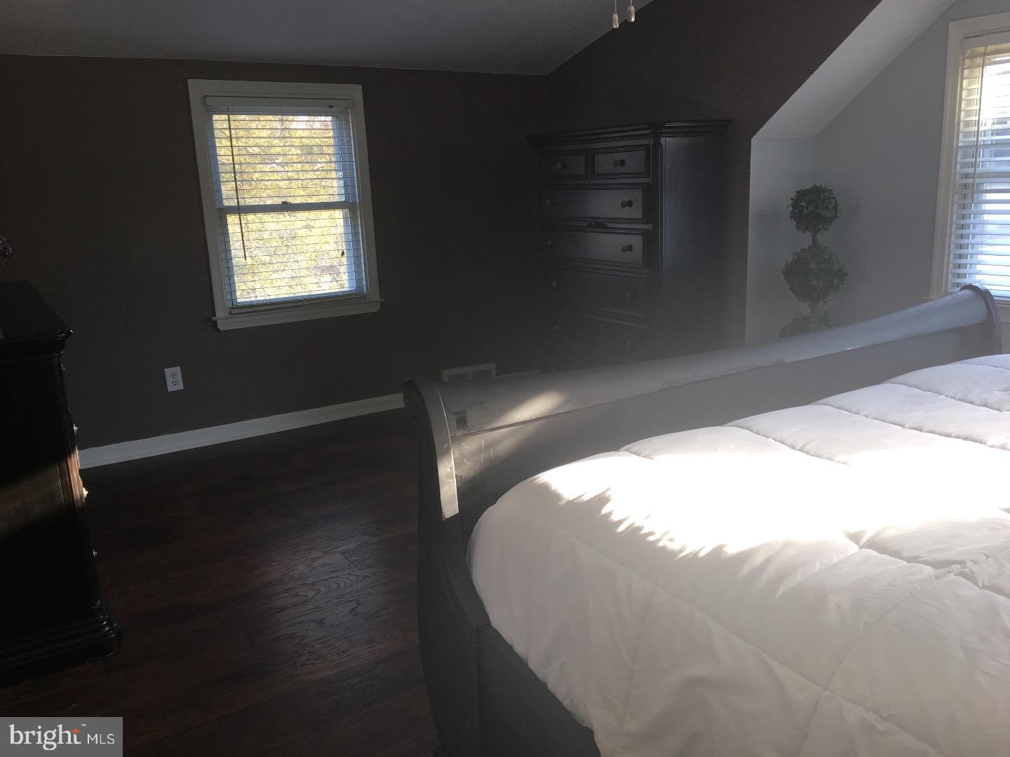 49 South Malin Road Broomall, PA 19008 - Photo 19 of 22 Gallery Image 19