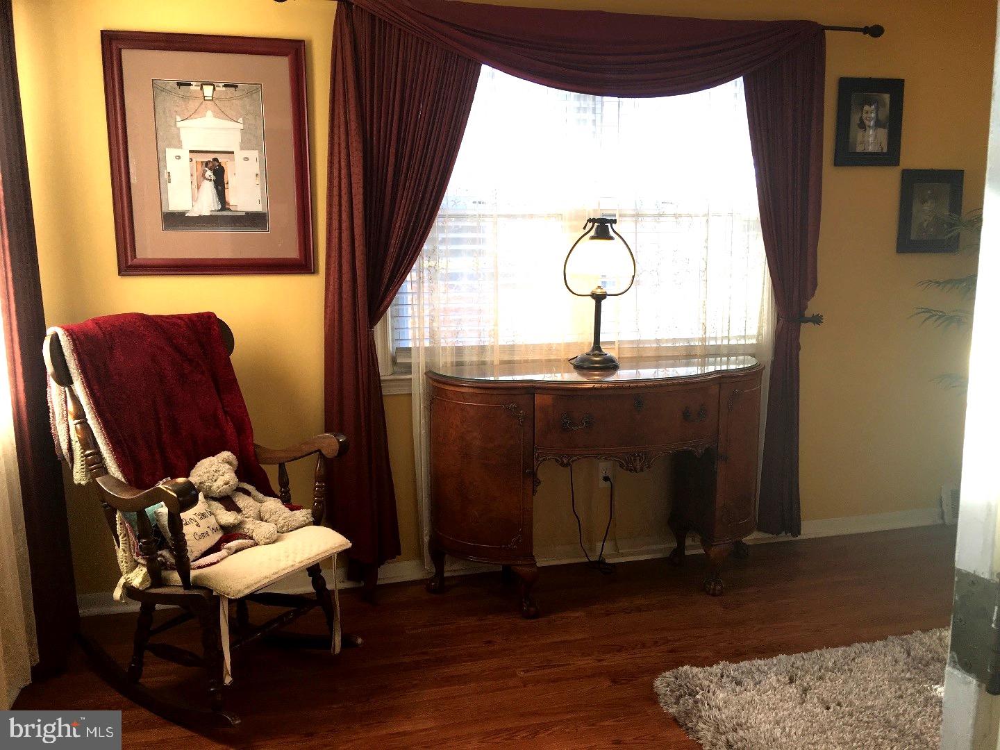 49 South Malin Road Broomall, PA 19008 - Photo 6 of 22 Gallery Image 6