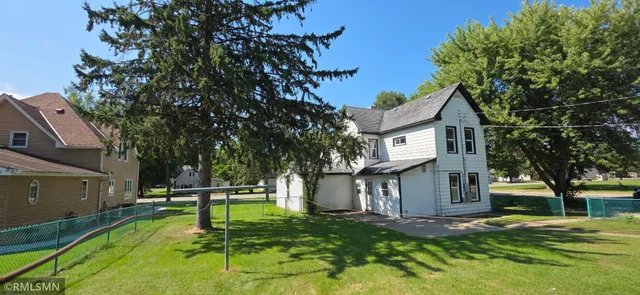 $125,000 | 501 De Graff Avenue, Swanville, MN 56382