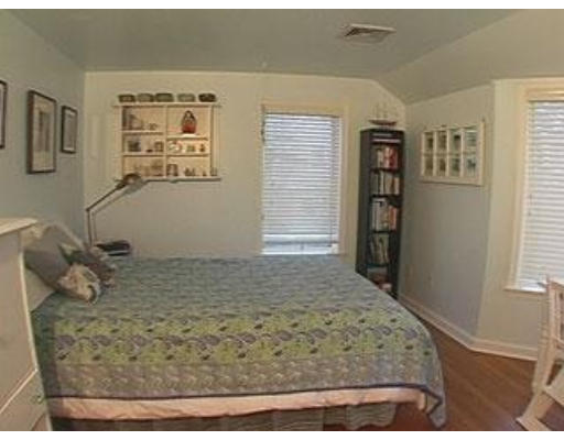 5 1/2 Rackliffe Street, Unit I Gloucester, MA 01930 - Photo 8 of 8 Gallery Image 8