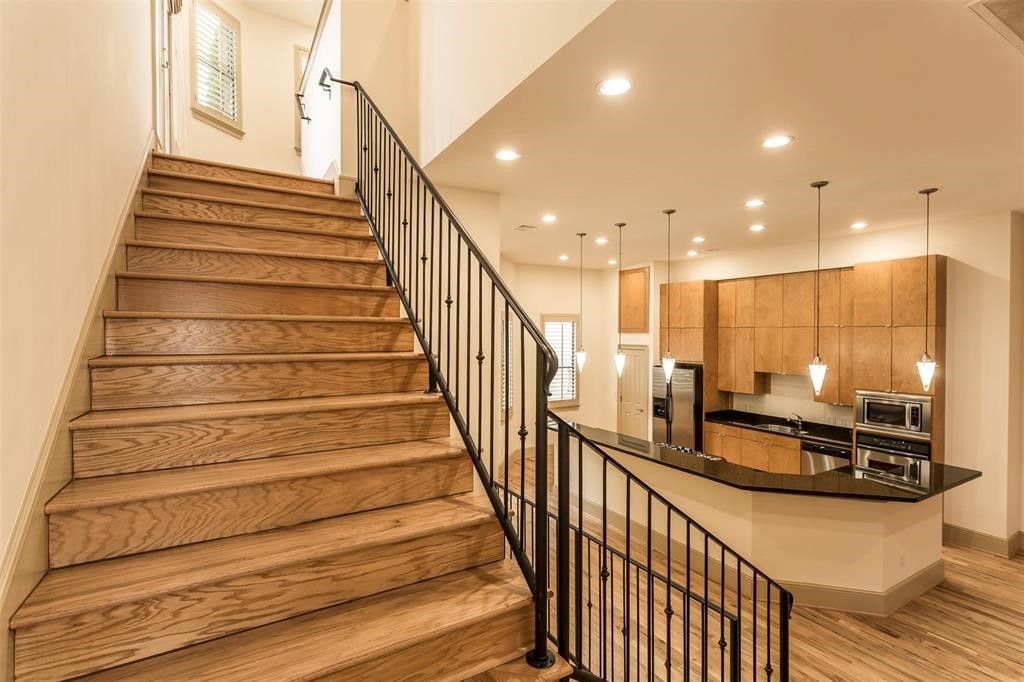2034 Colquitt Street, Unit A Houston, TX 77098 - Photo 20 of 30 a view of entryway and hall