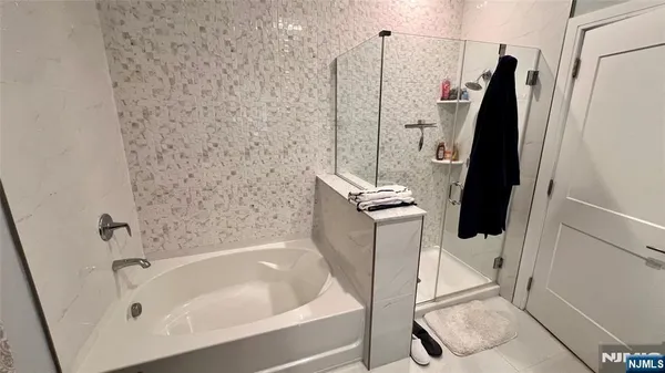 $3,700 | 140 Overlook Avenue, Unit C 2, Hackensack, NJ 07601