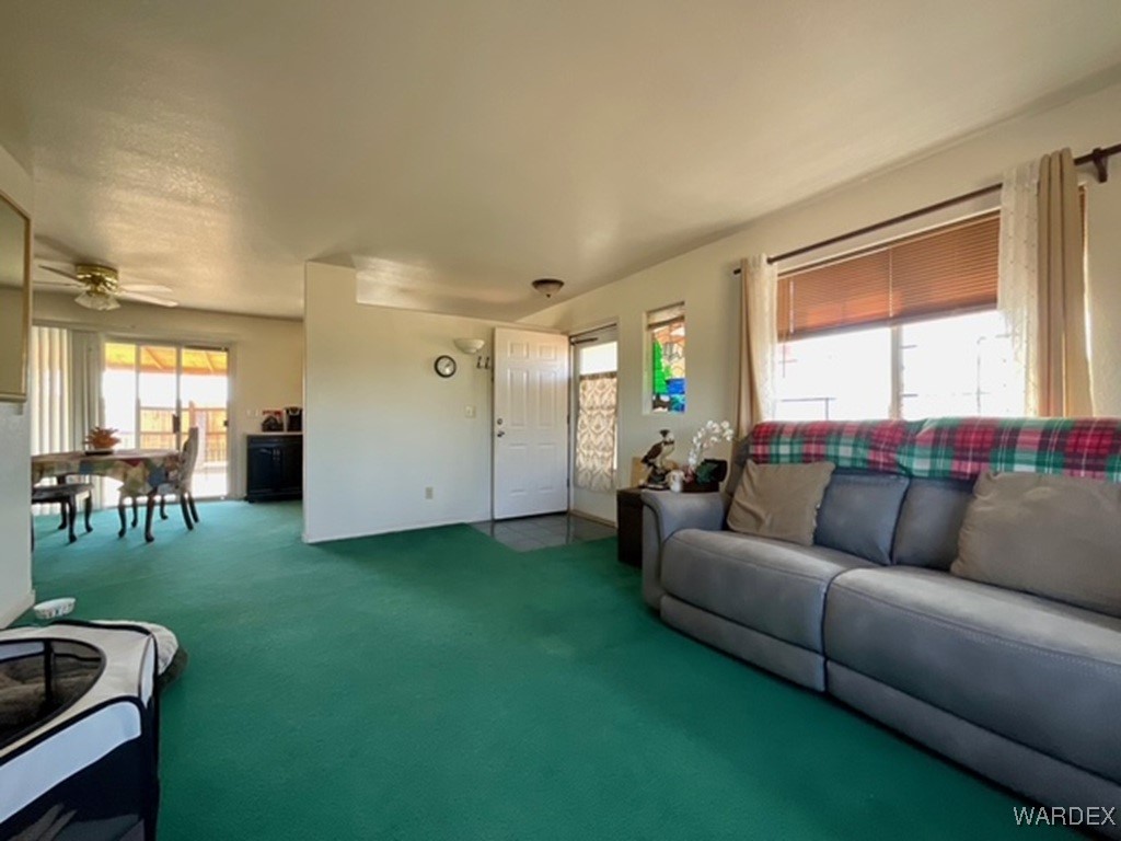 564 South Laguna Road Golden Valley, AZ 86413 - Photo 1 of 19 Living Room