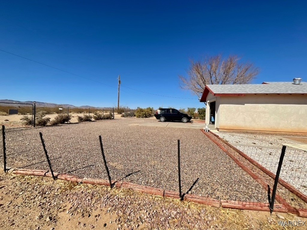 564 South Laguna Road Golden Valley, AZ 86413 - Photo 14 of 19 Yard