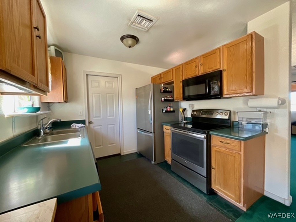 564 South Laguna Road Golden Valley, AZ 86413 - Photo 5 of 19 Kitchen