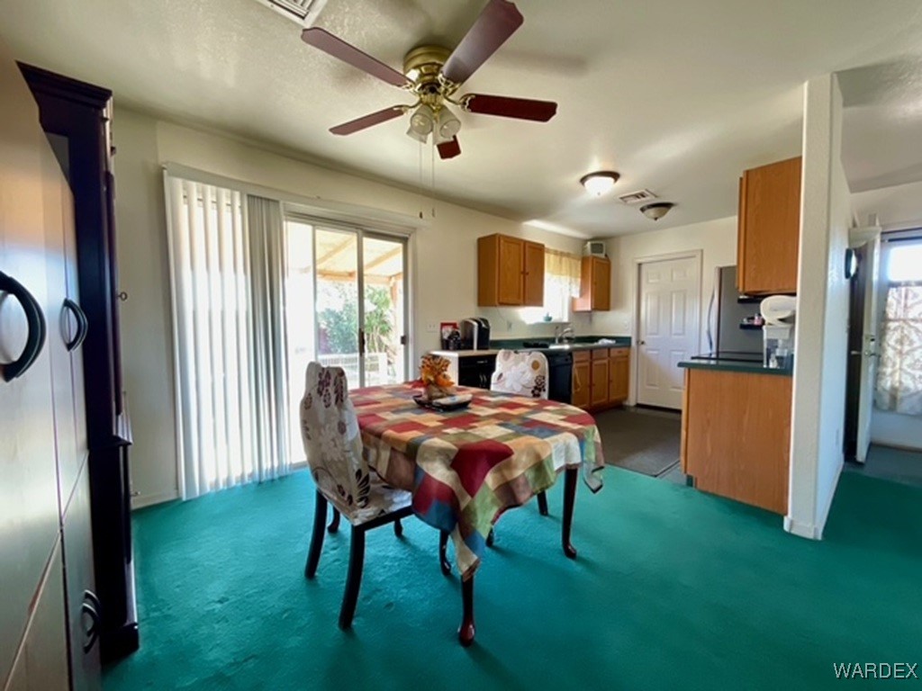 564 South Laguna Road Golden Valley, AZ 86413 - Photo 6 of 19 Dining Area