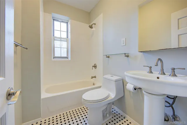 $550,000 | 79-15 35th Avenue, Unit 5A | Jackson Heights