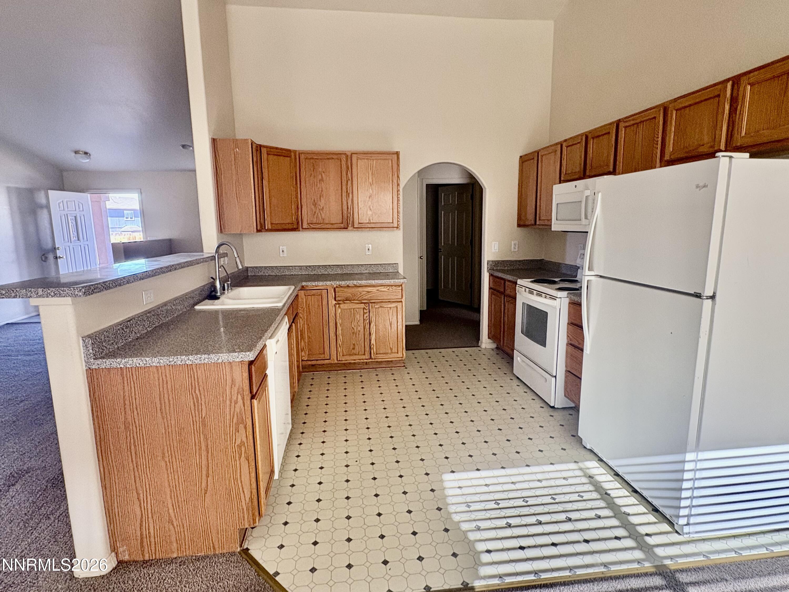 981 A Julia Lane Fernley, NV 89408 - Photo 2 of 5 IMG_2298