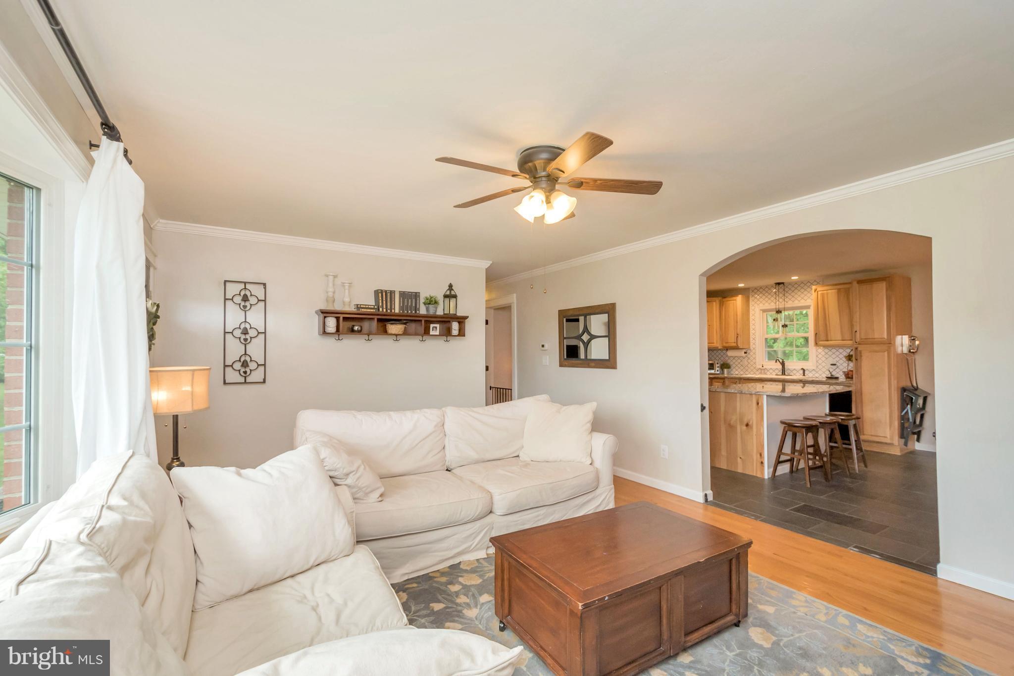 2409 Courthouse Road Stafford, VA 22554 - Photo 11 of 30 Living Room