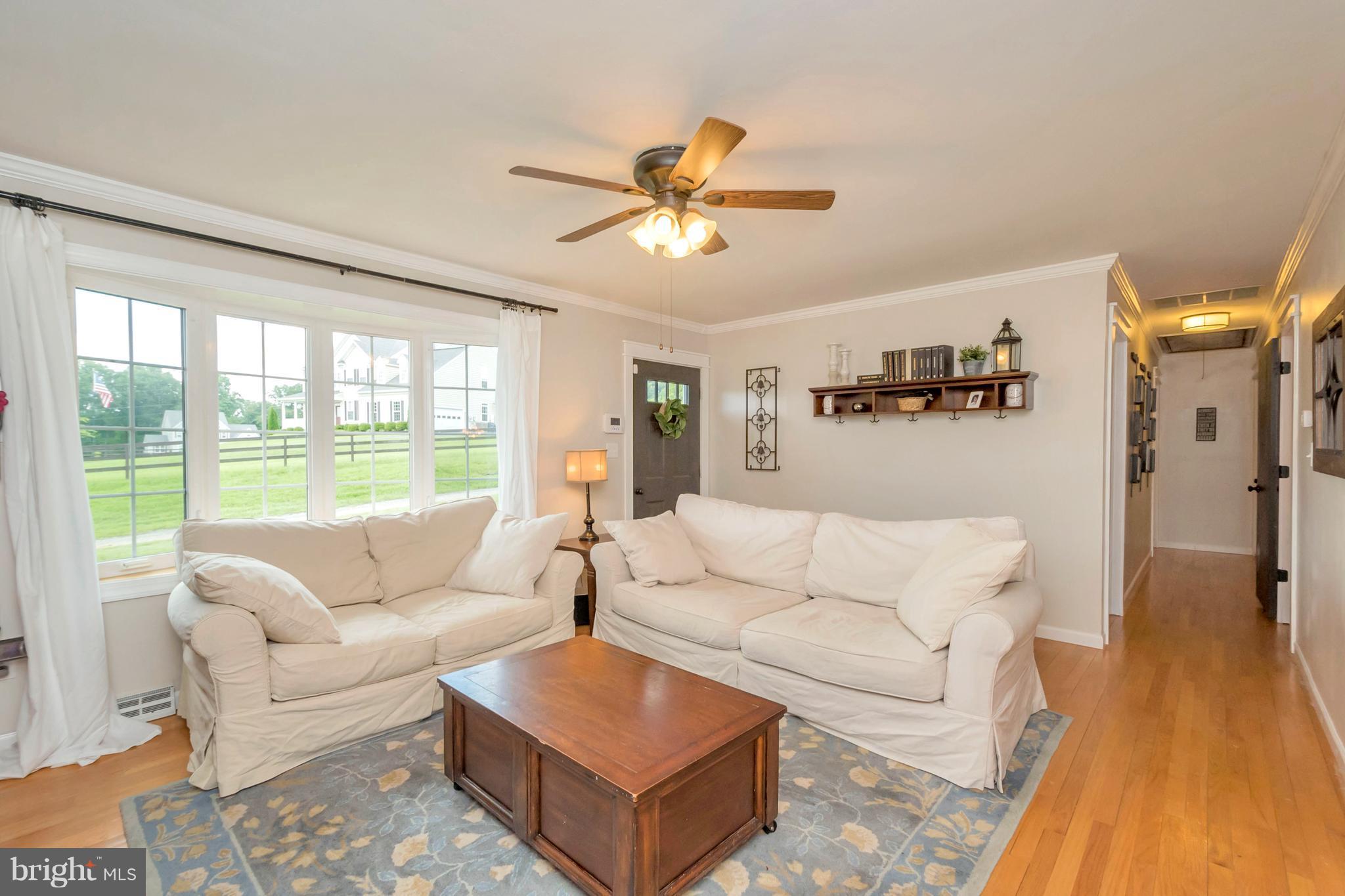 2409 Courthouse Road Stafford, VA 22554 - Photo 3 of 30 Living Room